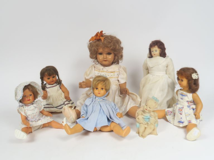 	Lot de poupées et jouets des années 50 comprenant Parisette Petitcoll