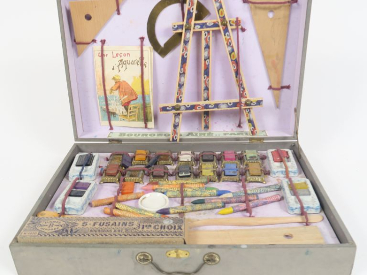 	Joli coffret de couleur Bourgeois aîné Paris Circa 1920 coffret pour 