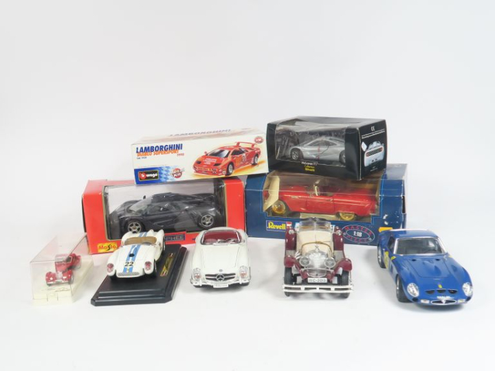 	Lot de miniatures automobiles de diverses échelles dont un 24e un 18e