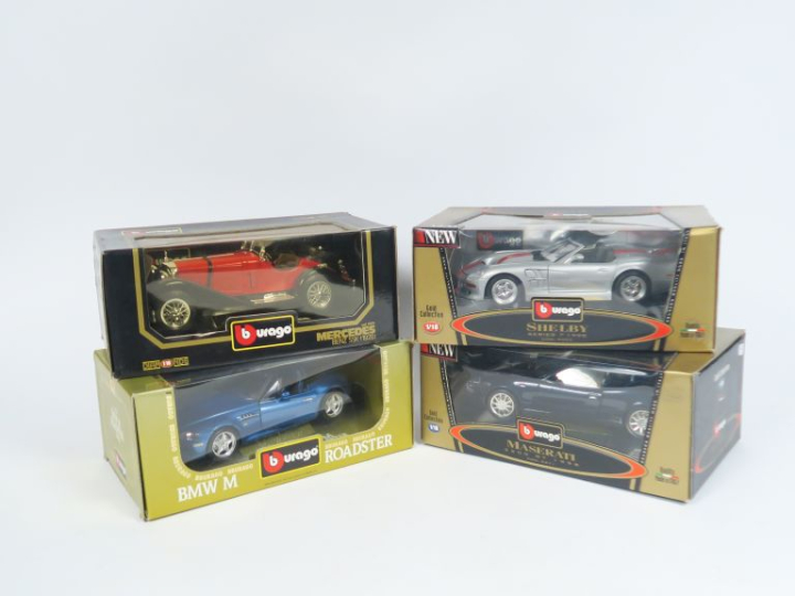 	Lot de miniatures automobiles au 1/18 -ème de marque Burago comprenan