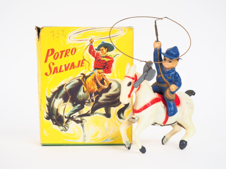 Cowboy au lasso. Paya années 60 réf. 673 en hard plastique, bel état, 