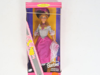 Vente aux enchères Barbie française costume Trench, concours des années 2000/1996, boite 