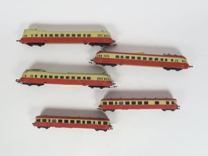 	Lot de matériel roulant HO de marque AS : Autorail en état d'usage av