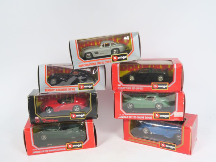 Bburago 1/24ème. Lot de 7 miniatures automobiles en boite d'origine, c