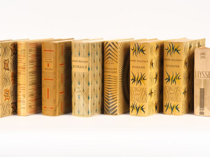 CARTONNAGES N.R.F. ENSEMBLE DE 9 VOLUMES (8 in-4 et 1 in-8), cartonnag