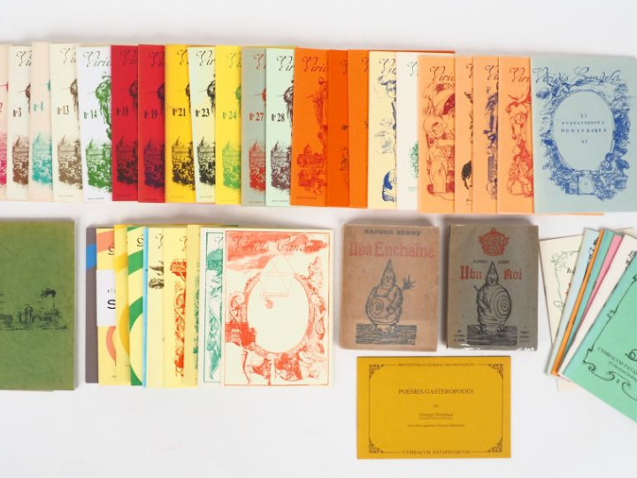 [PATAPHYSIQUE]. ENSEMBLE DE 55 NUMÉROS. -	MONITOIRES. 24 numéros : n° 