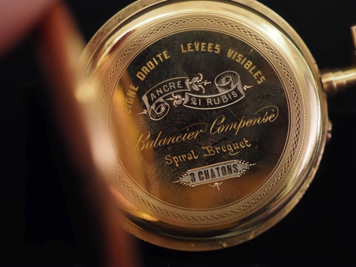 Montre de gousset en or jaune 750.  Cadran à chiffres romains pour les