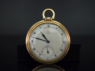 Vente aux enchères OMEGA,  Montre de gousset plate de style Art déco en or jaune 585.  Ca