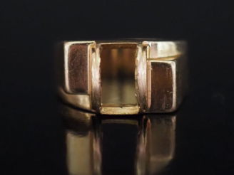 Vente aux enchères Monture de bague de style Art déco en or jaune 750.  TDD. 54 Poids. 7,