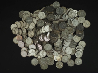 Vente aux enchères Ensemble de 327 pièces de 5 Francs en argent.  Poids. 3920 g   