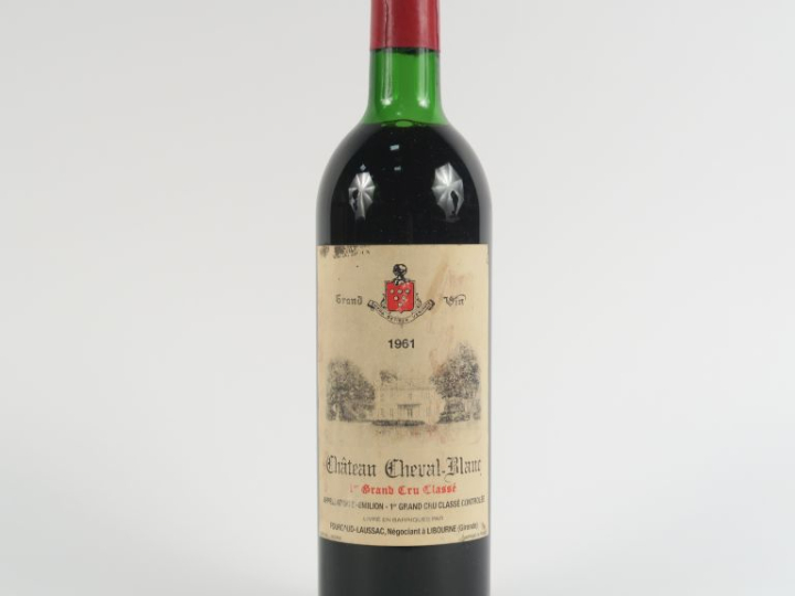1 BOUTEILLE CHÂTEAU CHEVAL BLANC 1er GCC ST EMILION MISE FOURCAUD LUSS