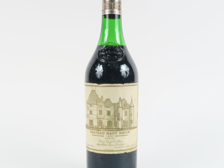 1 BOUTEILLE CHÂTEAU HAUT BRION 1er GCC GRAVES - 1976 - 4 CM/ETLA