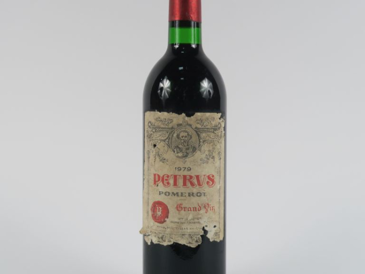 1 BOUTEILLE PETRUS POMEROL - 1979 - BG/EA