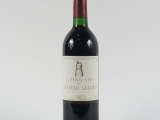 Vente aux enchères 1 BOUTEILLE CHÂTEAU LATOUR 1er GCC PAUILLAC - 1983 - BG/ETLT