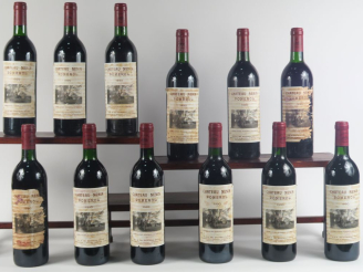 Vente aux enchères 12 BOUTEILLES CHÂTEAU NENIN POMEROL - 1990 - BG/2 EA/10 ET
