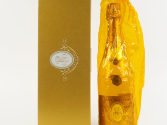 Vente aux enchères 1 BOUTEILLE CHAMPAGNE CRISTAL ROEDERER - 2006 - COFFRET