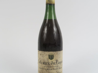 Vente aux enchères 1 VIEILLE BOUTEILLE COTEAUX DU LAYON 'RÉSERVE DE LA VEUVE AMIOT' - BS