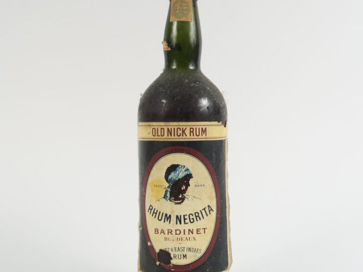 1 VIEILLE BOUTEILLE (1 L) RHUM NEGRITA 'OLD NICK RUM' - BS/EA