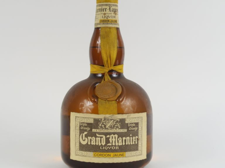 1 FLACON (2 L ?) GRAND MARNIER 'CORDON JAUNE'