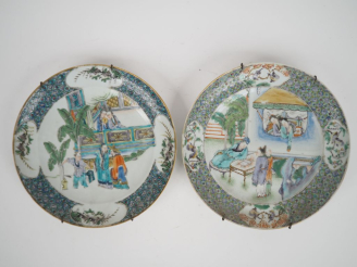Vente aux enchères Canton, fin XIXe siècle,  Deux assiettes en porcelaine et émaux polych