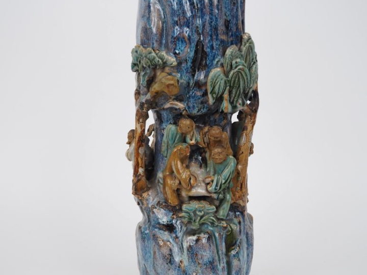 Indochine, vers 1900, Vase en céramique émaillée vert, brun et bleu, à