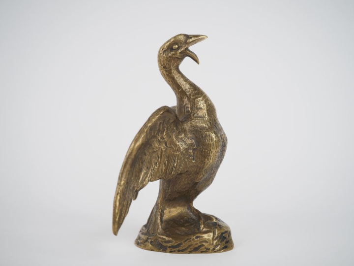 Ecole française fin XIXème.  "l'oie".  Sujet en bronze.  H. 11 cm