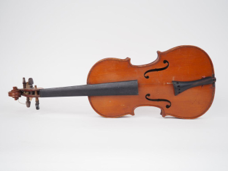 Vente aux enchères Violon 	portant l'etiquette "Bertholini" 	4/4 Expert : Atelier Dalle C