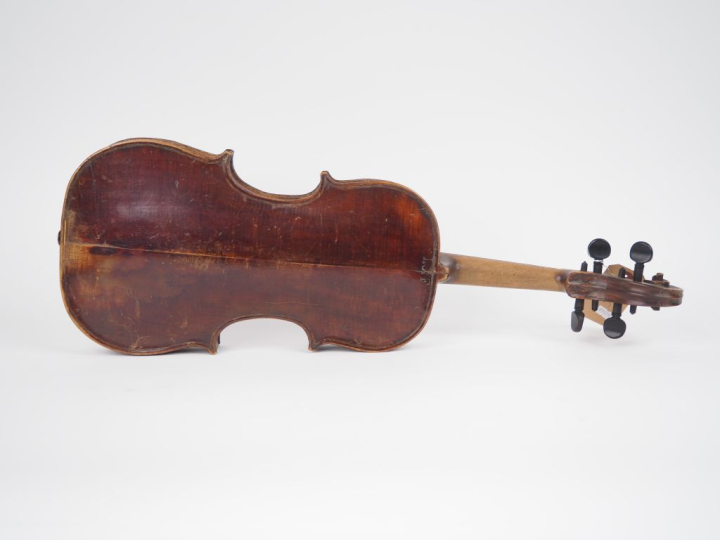 Violon	 Allemand signé "Hopf" au talon vers 1890 	4/4 	(cassures à la 