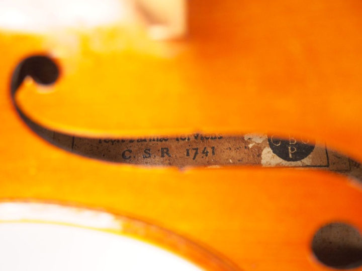 Violon 	fait à Mirecourt vers 1930	 4/4 	(bon état)  Expert : Atelier 