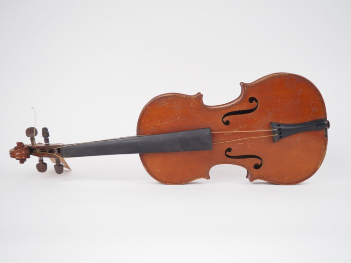 Violon 	fait dans l'atelier Laberte Mirecourt vers 1920	 1/2 	(bon éta