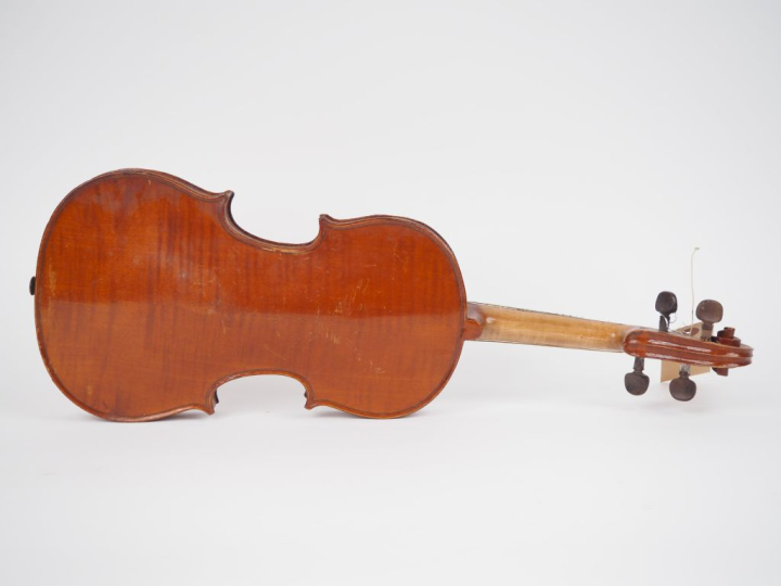 Violon 	fait dans l'atelier Laberte Mirecourt vers 1920	 1/2 	(bon éta