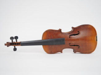 Vente aux enchères Violon	 d'amateur	 1/2 	(à restaurer) Expert : Atelier Dalle Carbornar