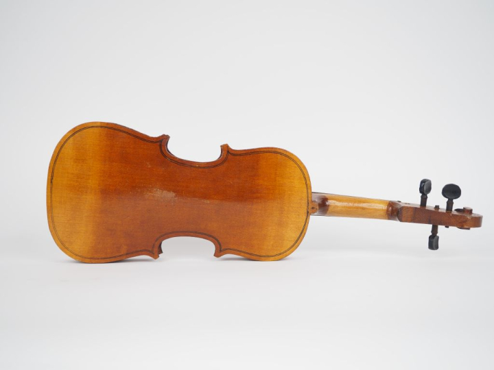 Violon	 d'amateur	 1/2 	(à restaurer) Expert : Atelier Dalle Carbornar