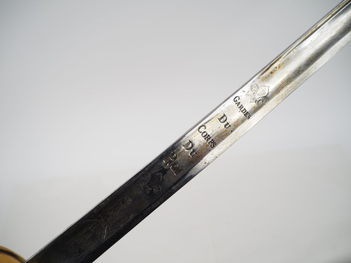 Sabre de garde du corps du Roi, 1er modèle.  Poignée recouverte de gal