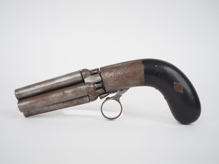Revolver poivrière à percussion « Mariette », cinq coups.  Bloc de cin