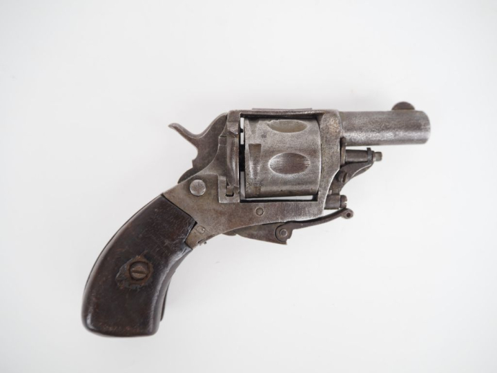 Revolver Bulldog six coups, calibre 320. E.M. (Accident mécanique)