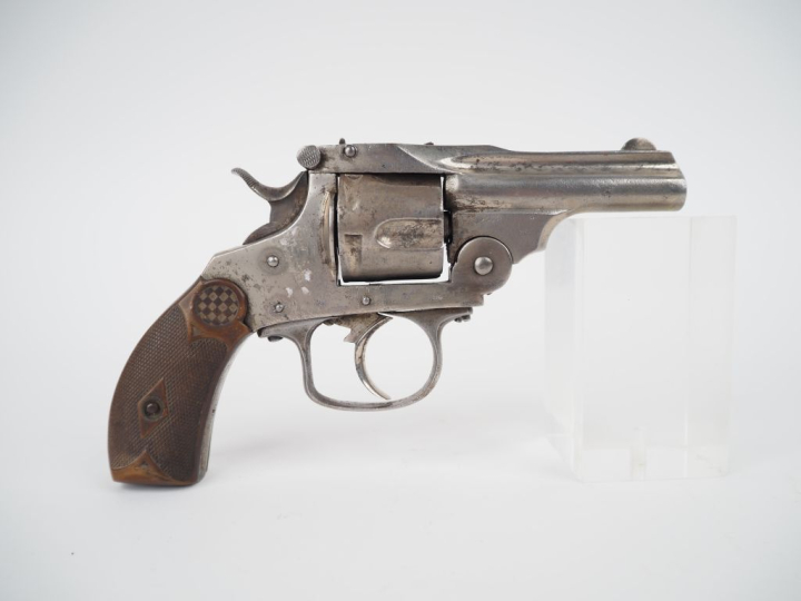 Revolver type Smith   Wesson Top Break, cinq coups, calibre 320, DA.  