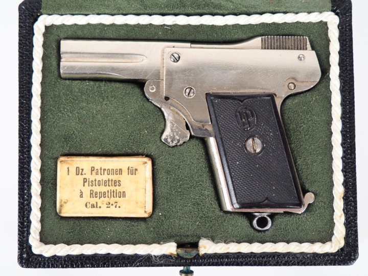 Pistolet automatique Kolibri n°2, calibre 2,7 mm.  Finition polie miro