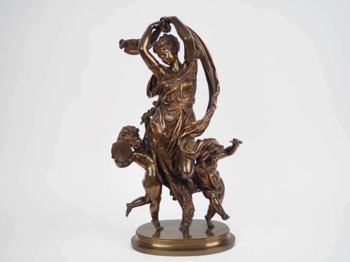 J. CARRIER.  "allégorie de la danse"  Sculpture en bonze à patine méda