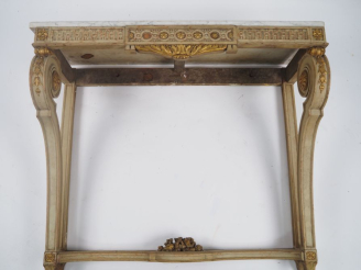 Vente aux enchères Console Napoléon III de style Louis XVI  en bois laqué, gris et doré à