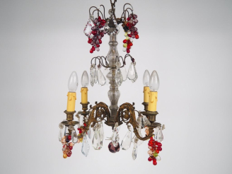 Vente aux enchères Lustre à pampilles Napoléon III à décor de feuilles de vignes et de pa