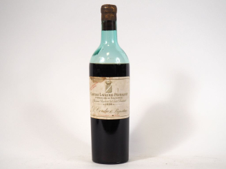 Vente aux enchères 1 BOUTEILLE CHÂTEAU LAFAURIE PEYRAGUEY 1er CC SAUTERNES - 1939 - 1 VID
