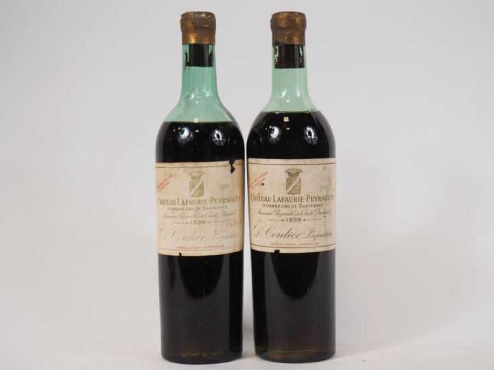 2 BOUTEILLES CHÂTEAU LAFAURIE PEYRAGUEY 1er CC SAUTERNES - 1939 - 1 ME