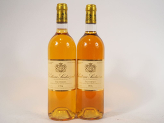 Vente aux enchères 2 BOUTEILLES CHÂTEAU SUDUIRAUT 1er CC SAUTERNES - 1996