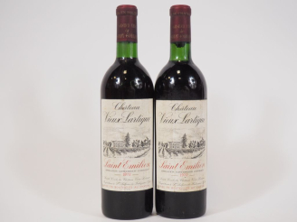 Vente aux enchères 2 BOUTEILLES CHÂTEAU VIEUX LARTIGUE ST EMILION - 1972 - 1 BG/BLS