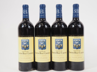 Vente aux enchères 4 BOUTEILLES CHÂTEAU SMITH HAUT LAFITTE GCC GRAVES - 2001