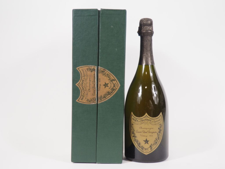 1 BOUTEILLE CHAMPAGNE DOM PÉRIGNON - 1976 - COFFRET