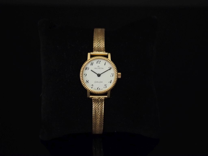 HELVETIA, Golden Gate Montre bracelet de dame, boitier et bracelet en 