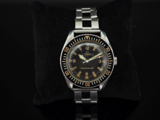Vente aux enchères OMEGA Seamaster 300 Montre bracelet de plongée en acier Boîtier rond, 
