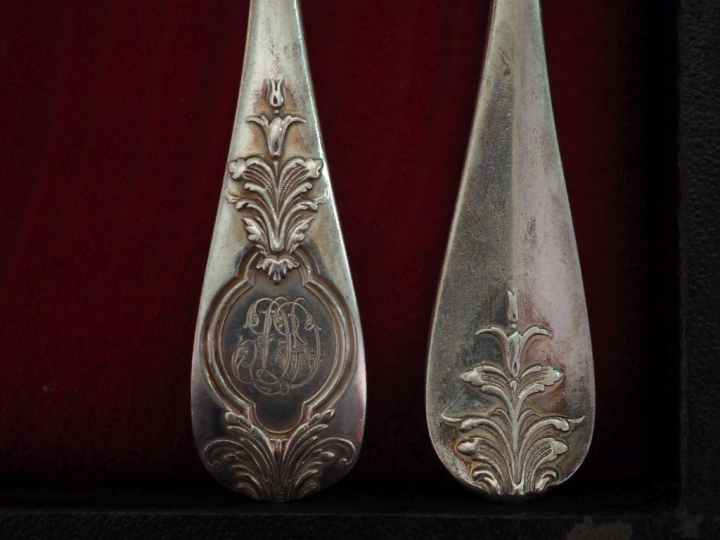 Partie de ménagère de style Louis XV en argent 925, poinçon Minerve, m